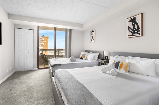 401 12th St S in Arlington, VA - Building Photo - Building Photo