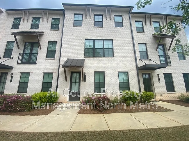 property at 3070 Poppy Ln