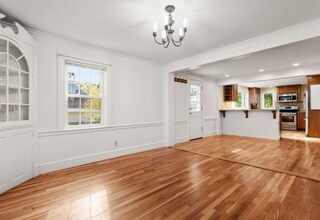 410 Conant Rd in Weston, MA - Building Photo - Building Photo