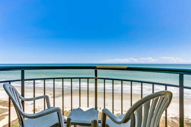 2310 N Ocean Blvd in Myrtle Beach, SC - Building Photo - Building Photo