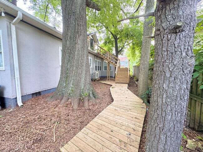 638 W Front St in Statesville, NC - Building Photo - Building Photo