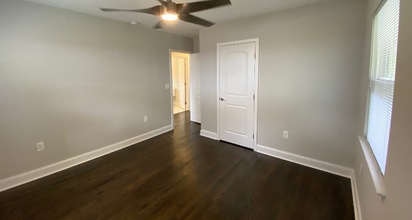 2778 Delowe Dr in Atlanta, GA - Building Photo - Building Photo