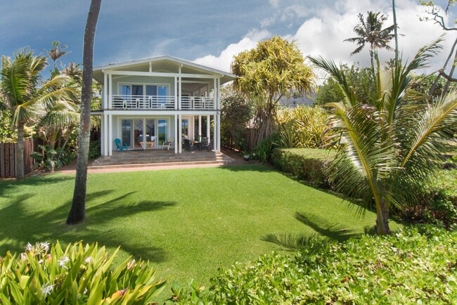 68-421-421 Crozier Dr in Waialua, HI - Building Photo - Building Photo