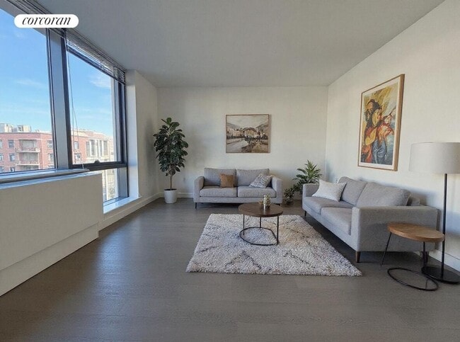 property at 250 N 10th St