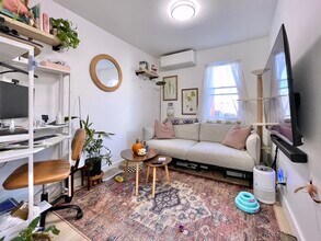 379 Monmouth St in Jersey City, NJ - Building Photo - Building Photo