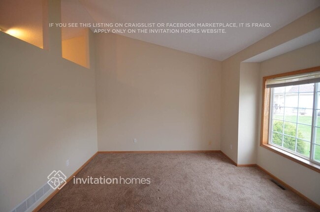 3570 Kaiser Ct NE in Saint Michael, MN - Foto de edificio - Building Photo