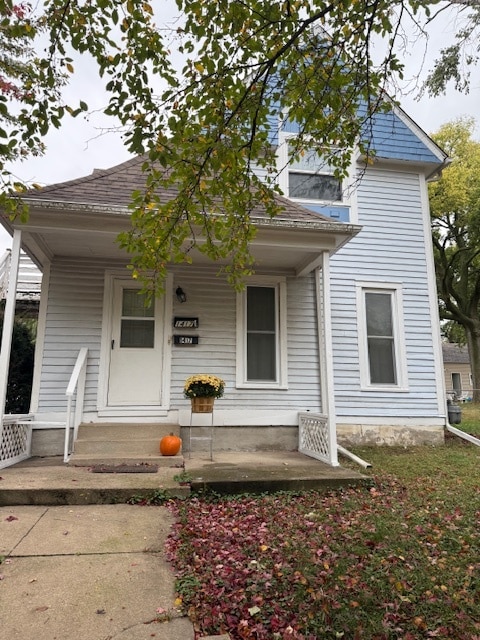 1417 Clay St in Cedar Falls, IA - Foto de edificio - Building Photo