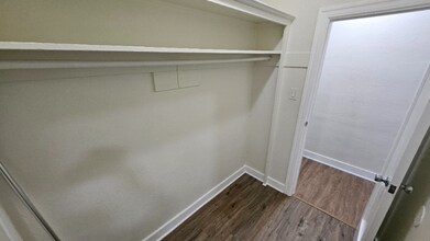 427-431 Normandie Ave in Los Angeles, CA - Building Photo - Building Photo