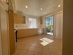 27139 Manor Cir in Santa Clarita, CA - Building Photo - Building Photo