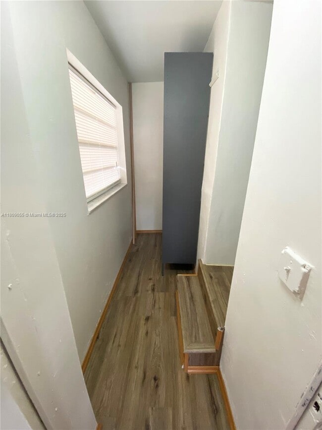 705 NE 87th St in Miami, FL - Building Photo - Building Photo
