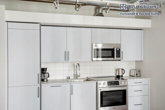 62 Cedar St in Seattle, WA - Building Photo - Building Photo