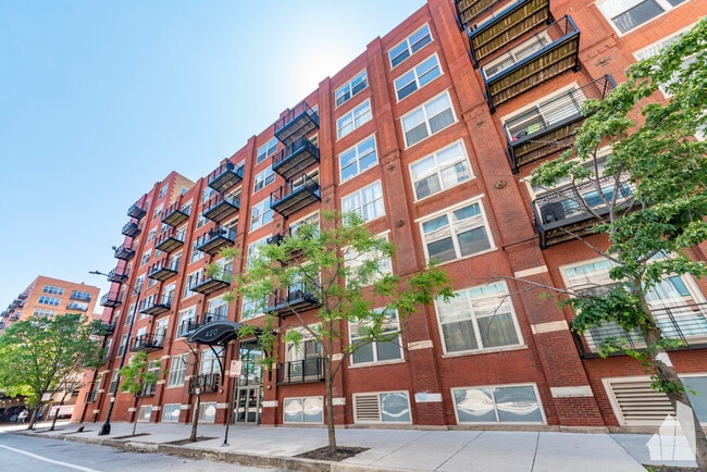 property at 420 S Clinton St