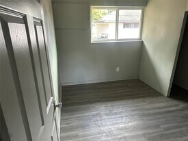5405 Suez St, Unit 4 in Houston, TX - Building Photo