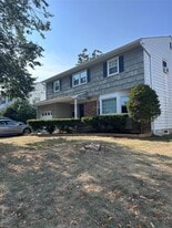 107 Fairview Ave in Oceanside, NY - Building Photo