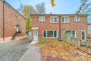 35 Bellhaven Rd in Toronto, ON - Building Photo