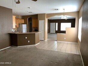 810 S 124th Ave in Avondale, AZ - Building Photo - Building Photo