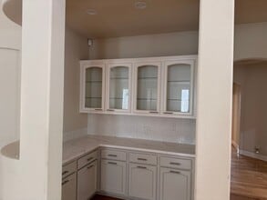 825 Morton Way in Folsom, CA - Building Photo - Building Photo