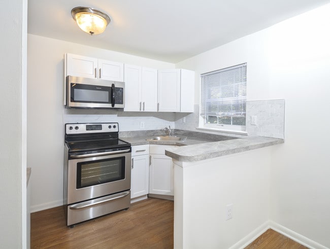 Knollwood Apartments