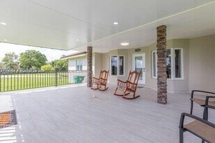 25040 SW 222nd Ave in Homestead, FL - Building Photo