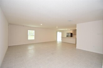 6 Lleberry Path in Palm Coast, FL - Building Photo - Building Photo