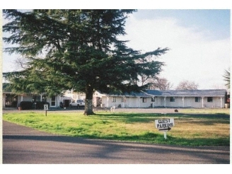 Alamo Motel & RV Park in Cottonwood, CA - Building Photo