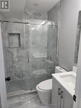 306 Bessborough Dr in Milton, ON - Building Photo - Building Photo