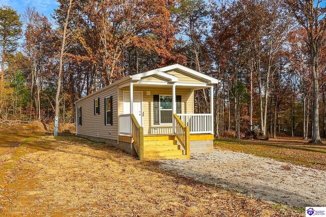 105 Hastings Dr in Clarkson, KY - Building Photo - Building Photo