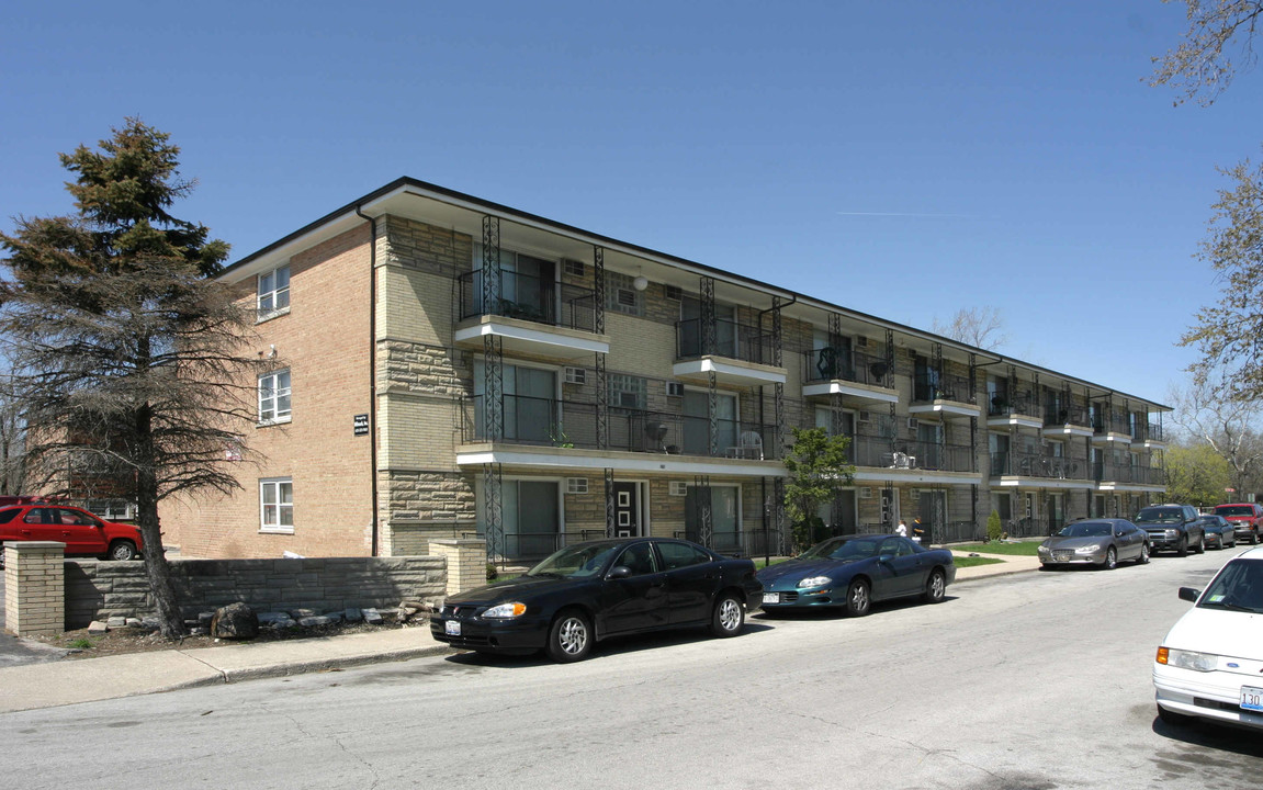 12700-12706 S Aberdeen St in Calumet Park, IL - Foto de edificio