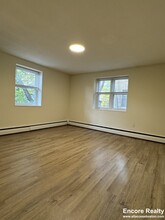 38 Higgins St, Unit #13 in Boston, MA - Building Photo - Building Photo