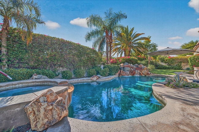 4 Milano Cir in Palm Desert, CA - Building Photo - Building Photo