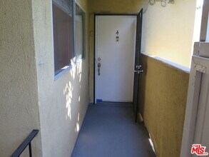 12488 Gilmore Ave in Los Angeles, CA - Building Photo - Building Photo