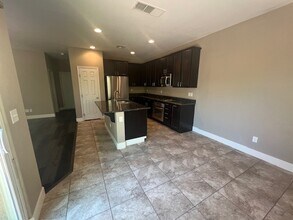 7470 Santo Domingo Ave in Las Vegas, NV - Building Photo - Building Photo