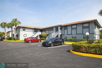 10687 Royal Palm Blvd in Coral Springs, FL - Building Photo - Building Photo