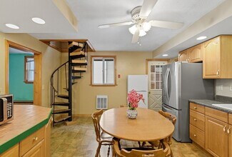 60 Haines St in Medford, MA - Foto de edificio - Building Photo