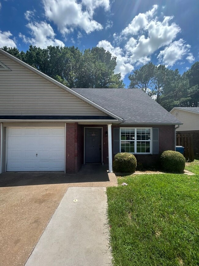 property at 3402 SW Victoria Pl
