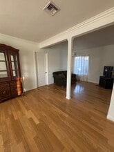 10401 Wilsey Ave in Tujunga, CA - Building Photo - Building Photo