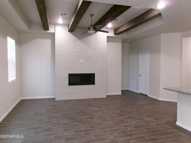 748 C. Escondida in Sunland Park, NM - Building Photo - Building Photo