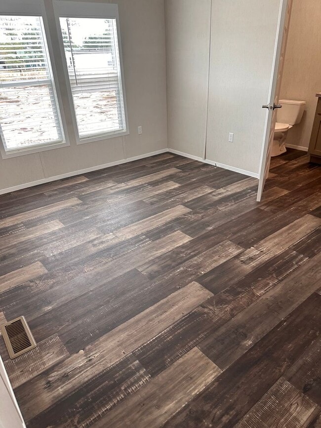 443 Dogwood Ave in Defuniak Springs, FL - Building Photo - Building Photo