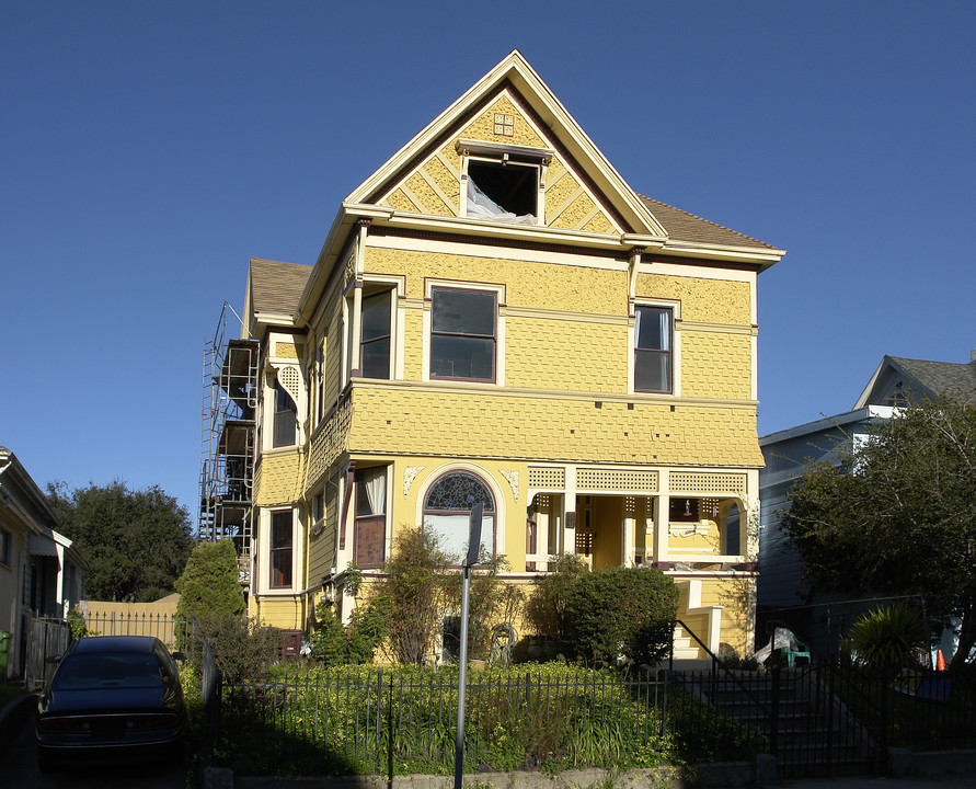 1629-1633 Myrtle St in Oakland, CA - Foto de edificio