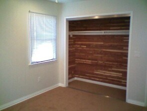 4429 N Banner Dr, Unit 2 in Long Beach, CA - Foto de edificio - Building Photo