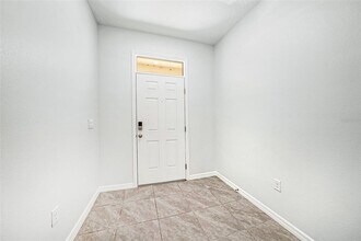 352 Mangrove Shade Cir in Apollo Beach, FL - Building Photo - Building Photo