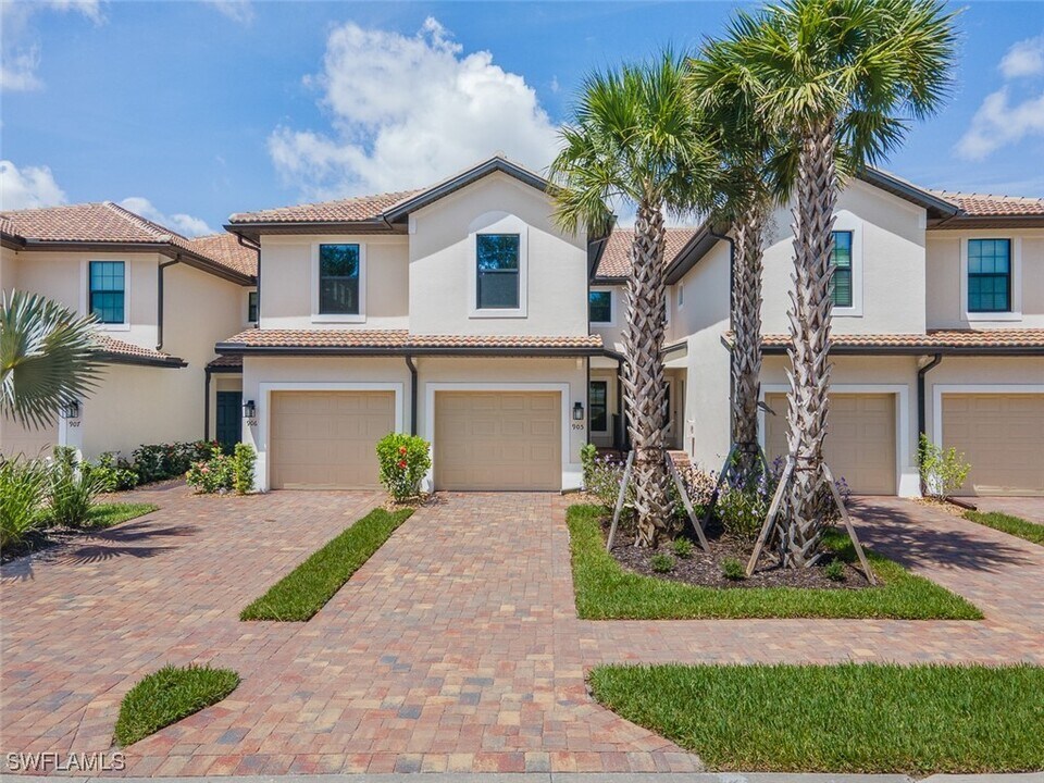 5683 Mayflower Way in Ave Maria, FL - Building Photo