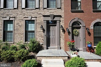 4388 Fair Lakes Ct in Fairfax, VA - Building Photo - Building Photo