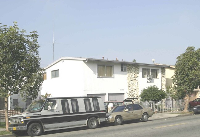 1123 Cedar Ave in Long Beach, CA - Building Photo - Building Photo