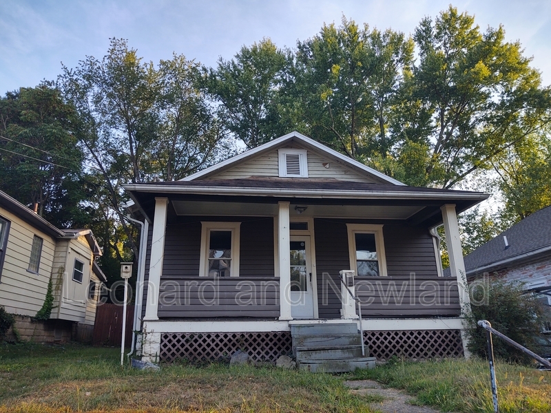 904 Ayers St in Zanesville, OH - Building Photo