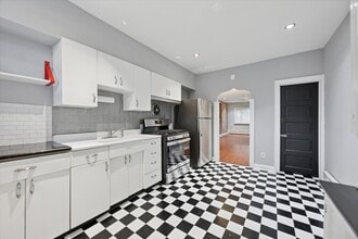 1321 Mifflin St in Philadelphia, PA - Building Photo - Building Photo