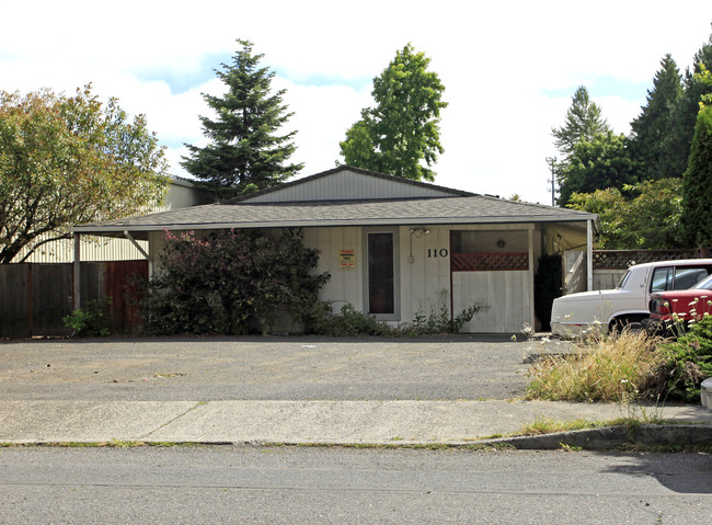 110 SE Vista Ave