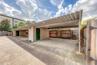 7547 Brompton St in Houston, TX - Building Photo - Building Photo