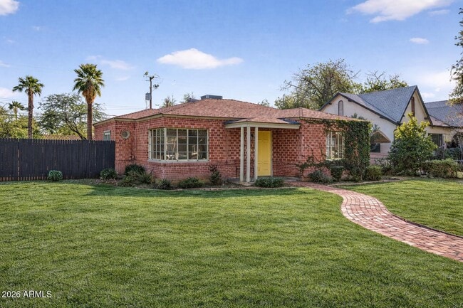 901 W Willetta St in Phoenix, AZ - Building Photo - Building Photo