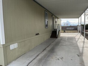 5303 E Twain Ave in Las Vegas, NV - Building Photo - Building Photo